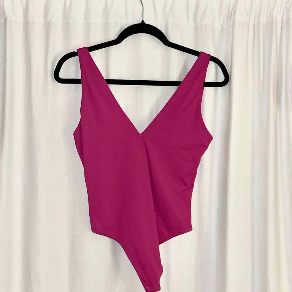 Aritzia Contour Bodysuit